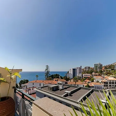 Imperatriz I By Travel To Madeira